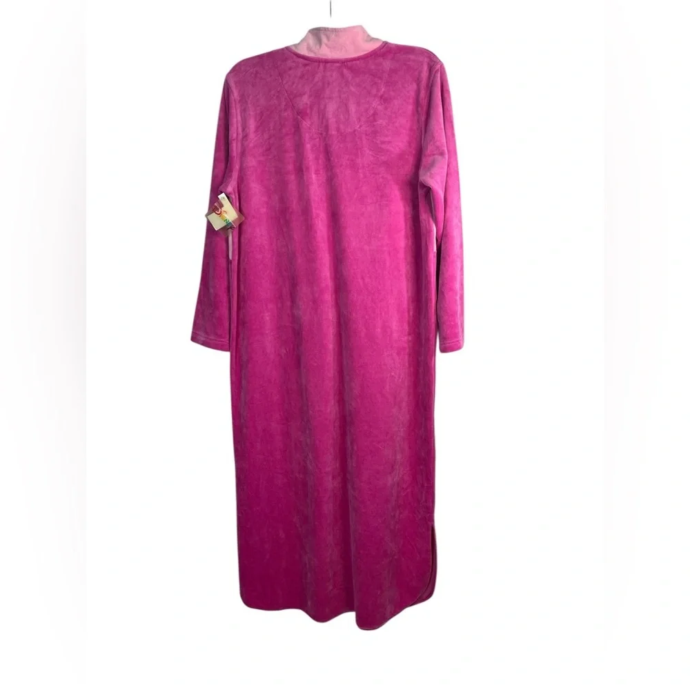 Disney Winnie‎ the Pooh Velour Pajama Lounge Dress Women’s Medium Pink 1/4 Zip